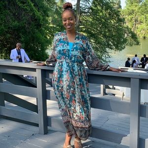 Meet your Posher, Fikisha